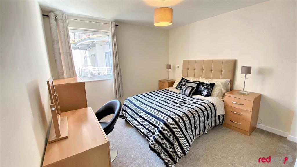 Apartment in Cardiff - More