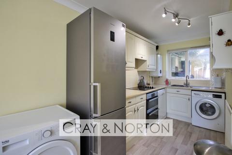 2 bedroom semi-detached house for sale, Saffron Close, Croydon, CR0