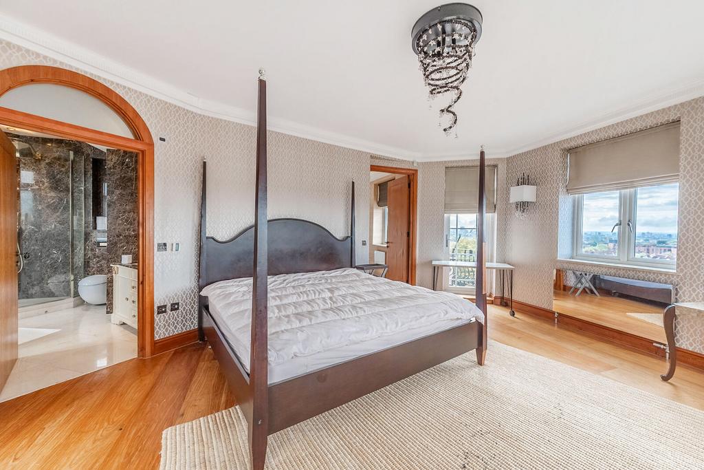 Apartment in London - More