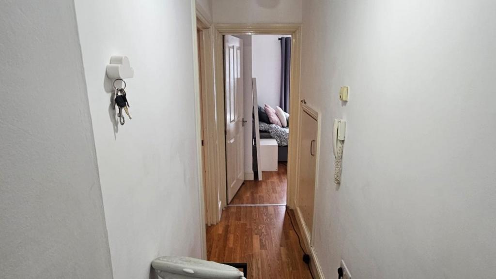 Apartment in London - View 3
