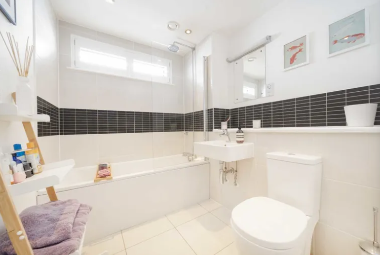 Apartment in London - View 5