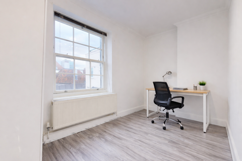 3 bedroom flat to rent, Euston, London NW1