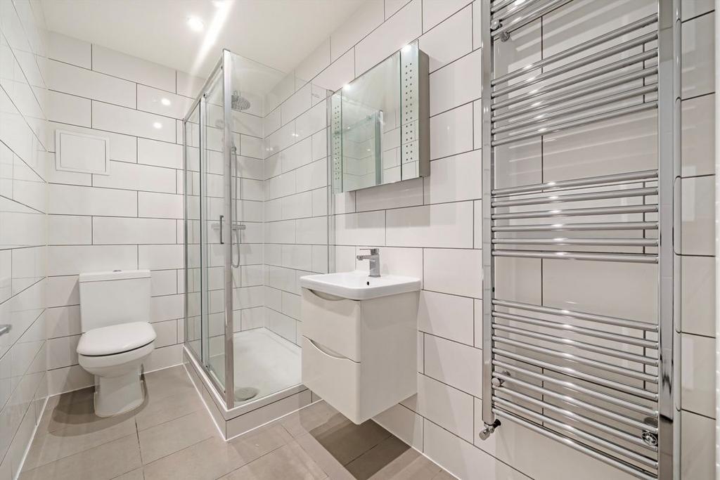 Apartment in Maida Vale - More