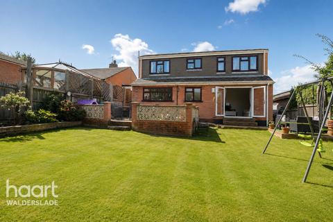 4 bedroom detached house for sale, Tunbury Avenue, Chatham