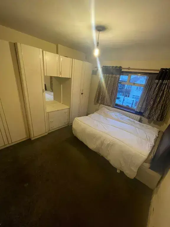 House in London - View 3