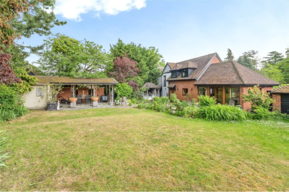 House in Billericay - View 2