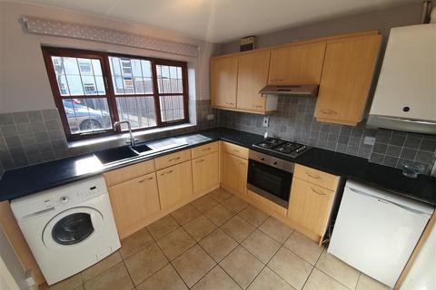 2 bedroom terraced house to rent, Acacia Court, King Street, Wollaston
