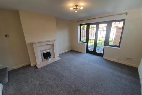 2 bedroom terraced house to rent, Acacia Court, King Street, Wollaston