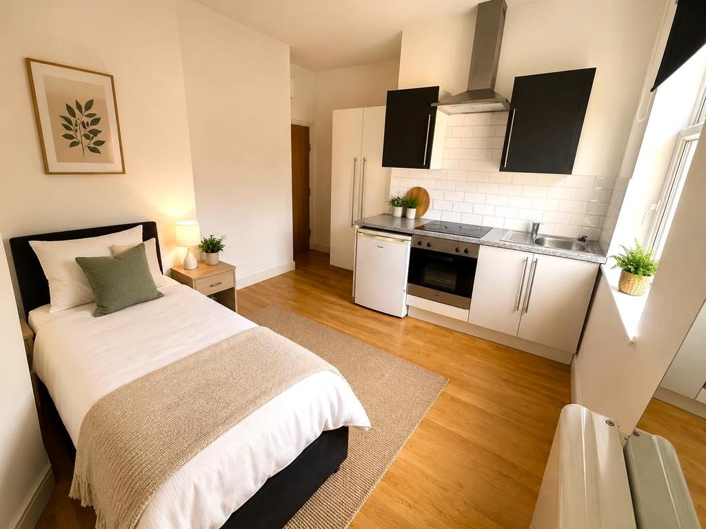 House in Leicester, Aylestone Park - View 2
