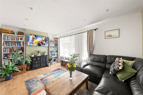 3 bedroom semi-detached house for sale, Austins Lane, Uxbridge UB10