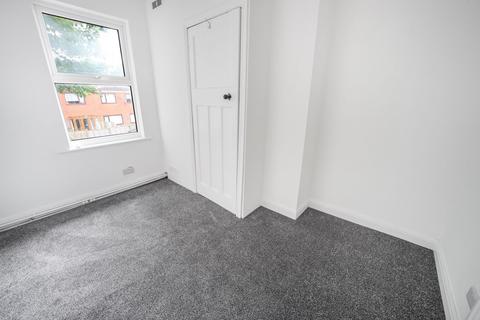 2 bedroom semi-detached house to rent, Station Road, Ashton-In-Makerfield, WN4