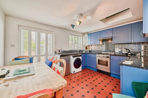 2 bedroom terraced house for sale, Hawthorn Way, Royston