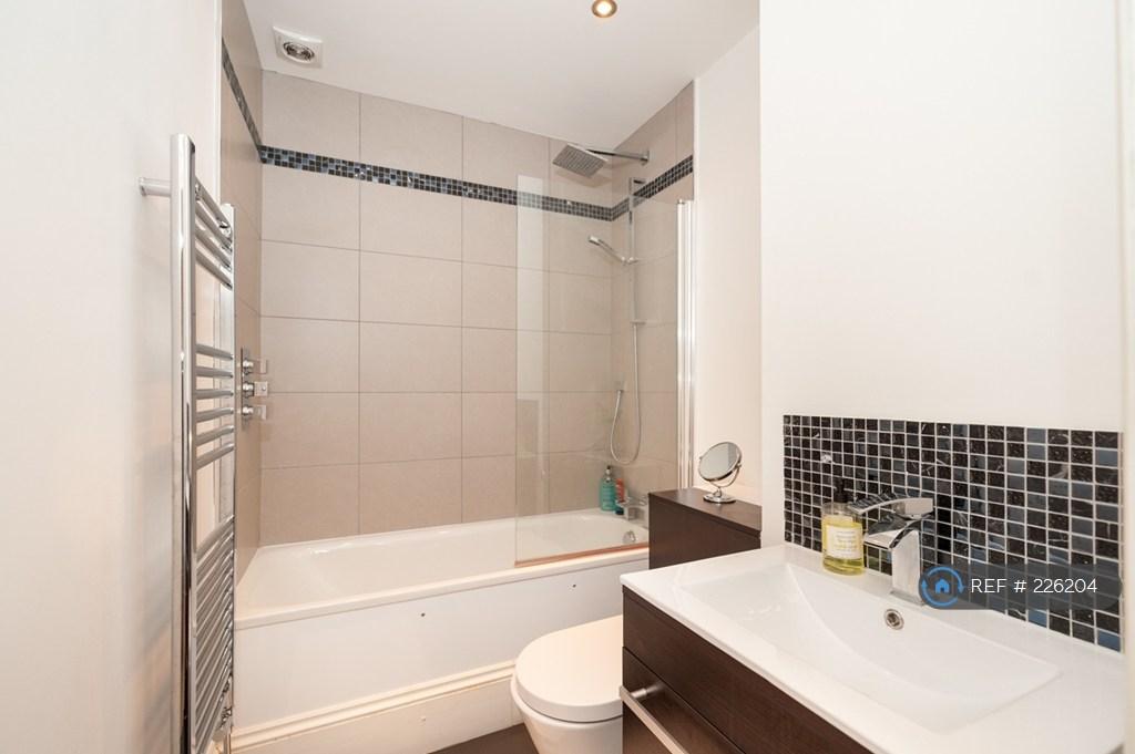Apartment in London, Brook Green - View 5
