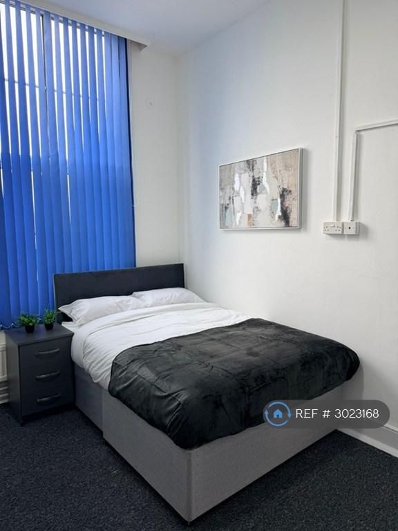 House in Birmingham, West Midlands - View 3