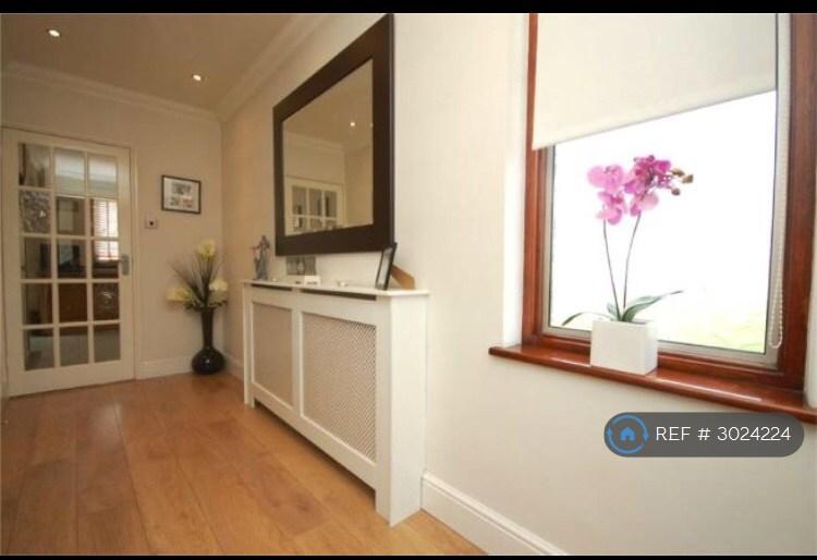 House in Dagenham - View 2