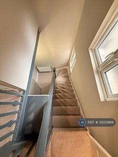 1 bedroom flat to rent, Oxgate Gardens, London, NW2