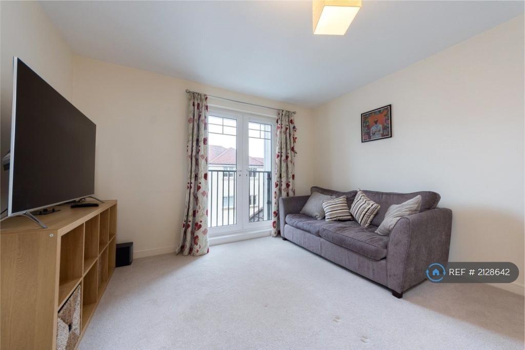 Apartment in Morden - View 2