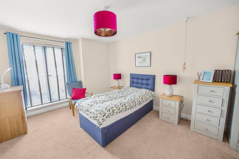 2 bedroom flat for sale, Sturgess Street, Newton-Le-Willows, WA12