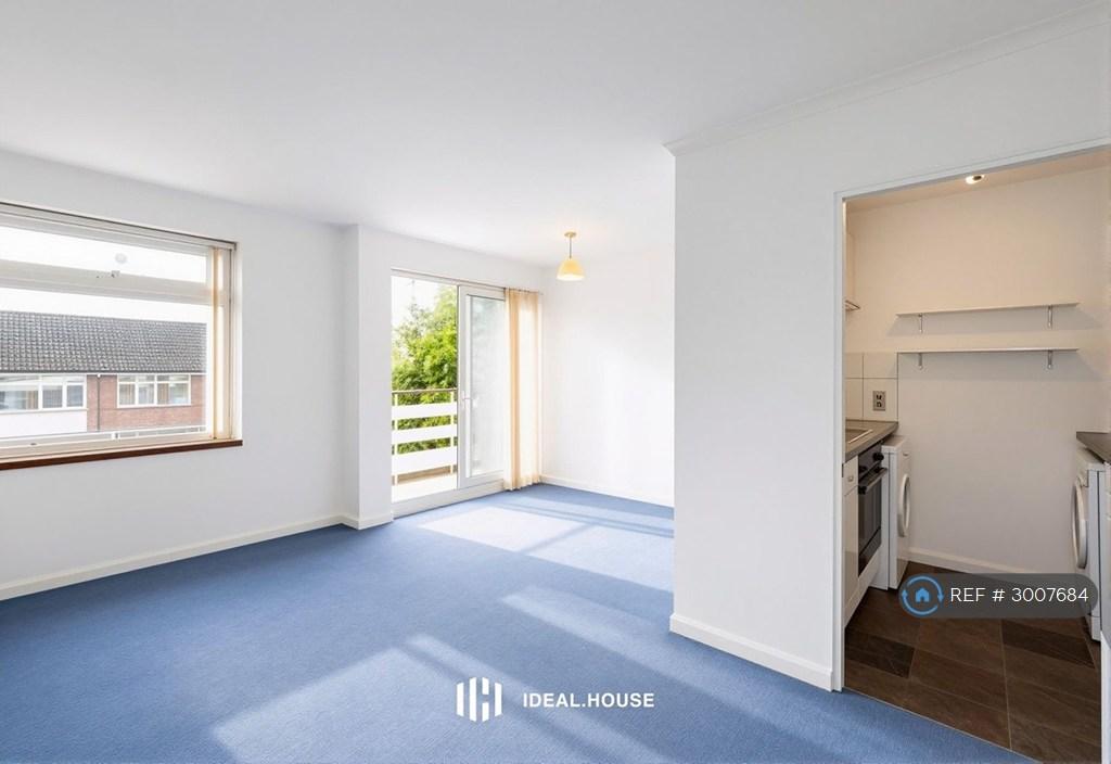 Apartment in Stanmore - View 2