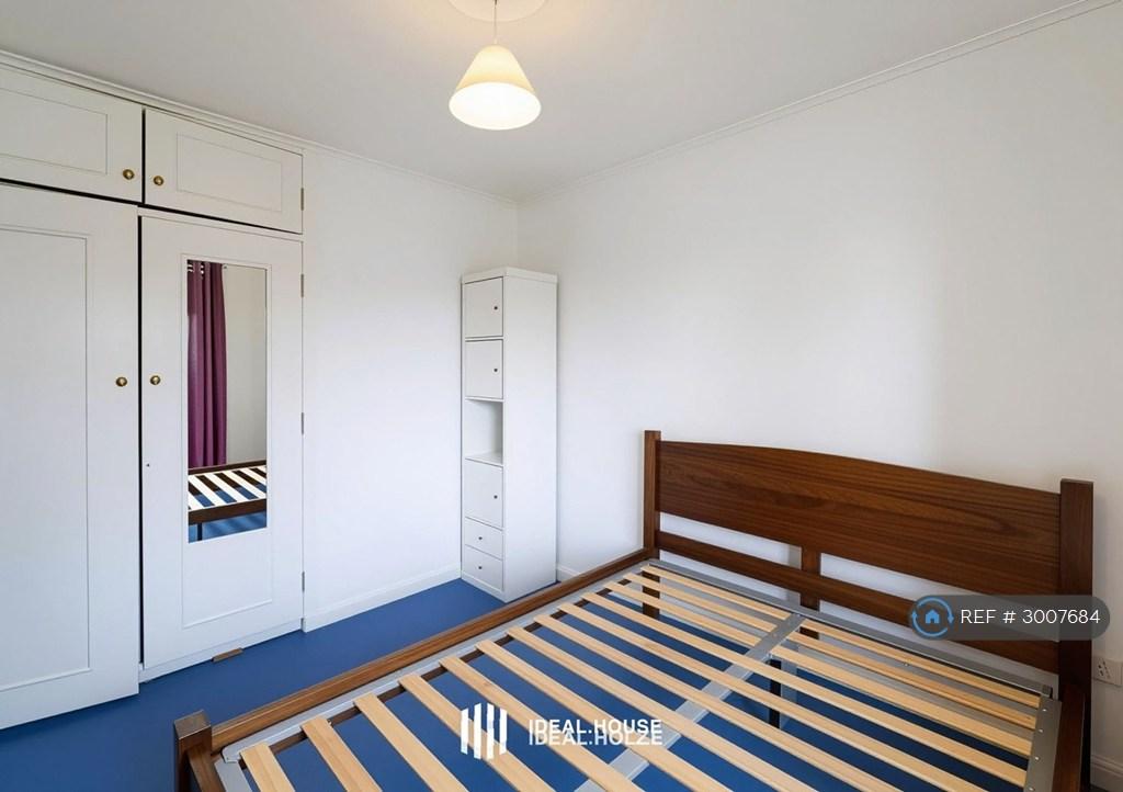 Apartment in Stanmore - View 5