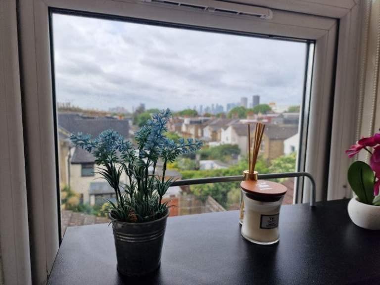 House in London - View 3