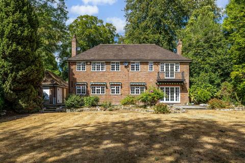 4 bedroom detached house for sale, Trout Rise, Loudwater, Rickmansworth, Hertfordshire, WD3