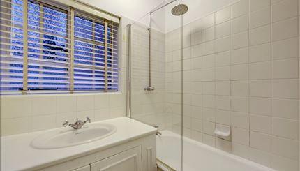 Apartment in London - View 3