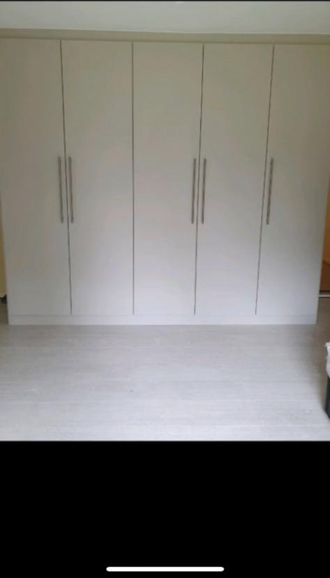 Apartment in Ickenham - View 3
