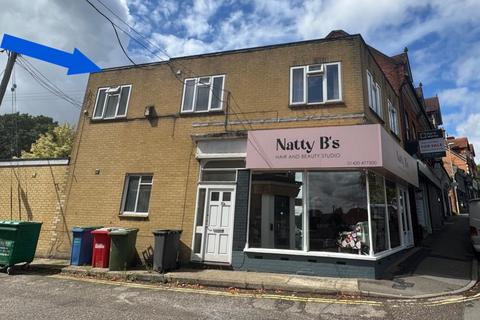 Studio to rent, Chalet Hill, Bordon, Hampshire, GU35