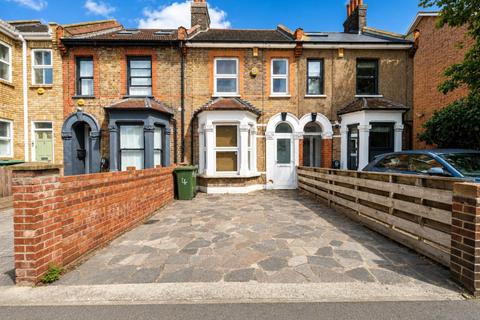 3 bedroom terraced house for sale, Gladding Road, Manor Park, E12