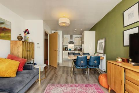 1 bedroom apartment for sale, Longmead Terrace, Bath