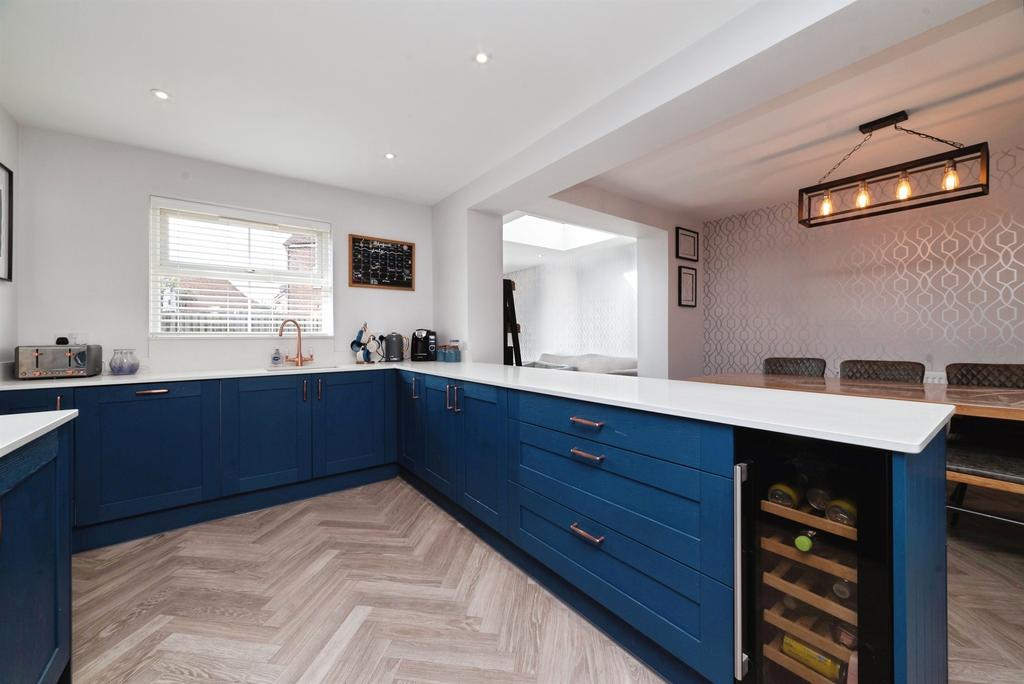 House in Hull - View 5