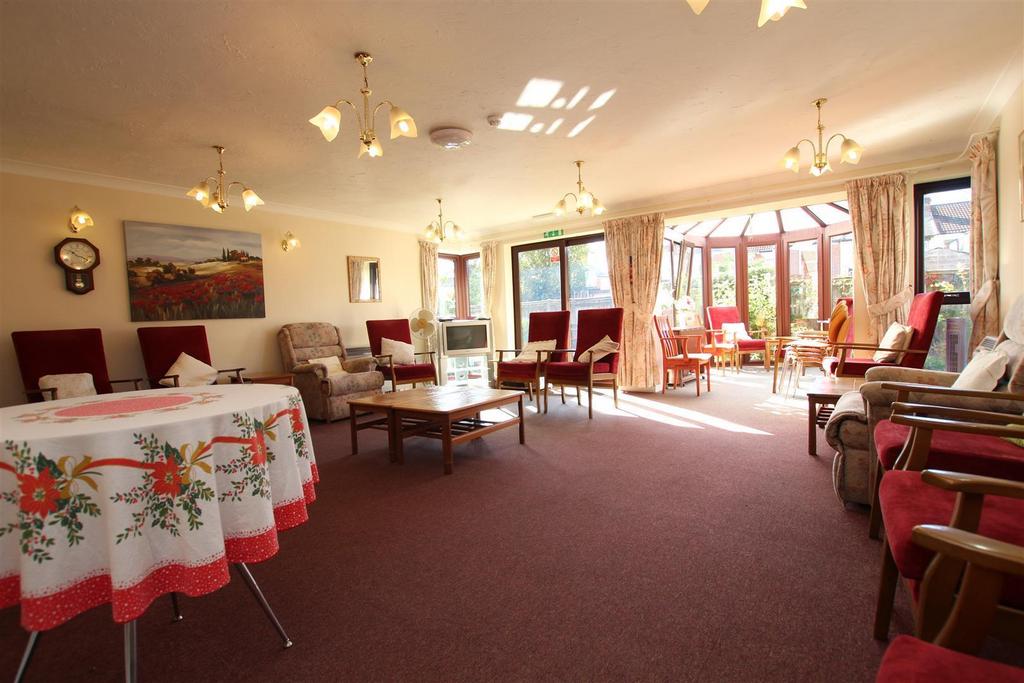 House in Eastleigh - View 5