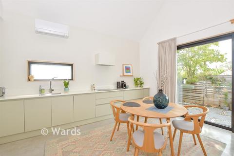 2 bedroom detached bungalow for sale, Orchard Drive, Tonbridge, Kent