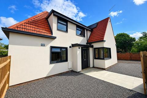 4 bedroom detached house for sale, Rowner Lane, Gosport