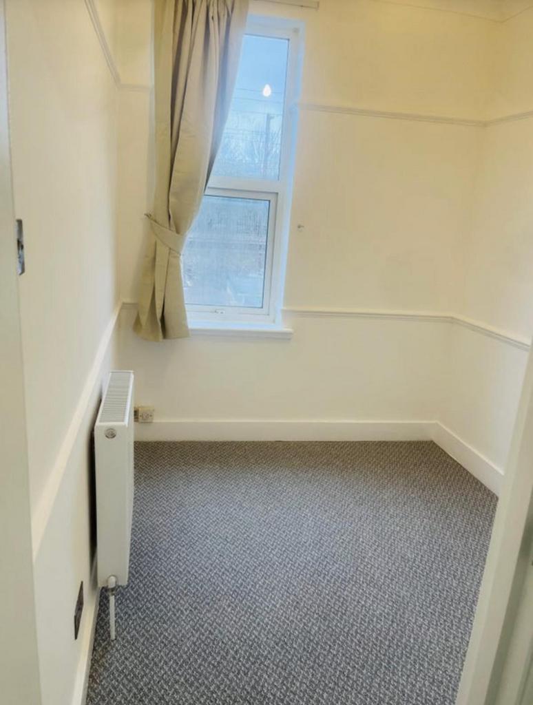 House in London - View 3