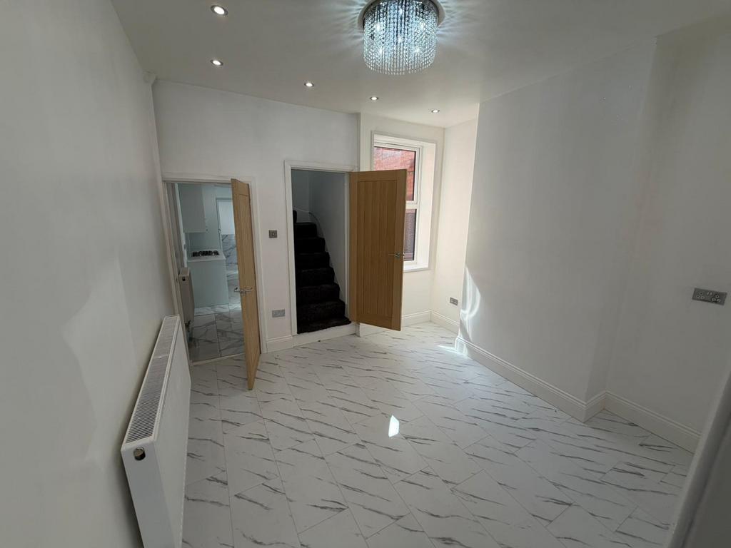 House in Birmingham - View 5
