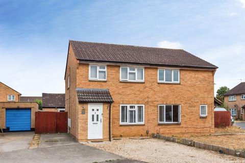 3 bedroom semi-detached house for sale, Pytenry Close, Abingdon