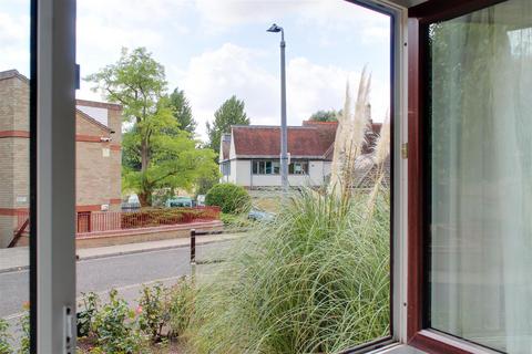 1 bedroom apartment to rent, Beaulands Close, Cambridge CB4