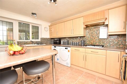 4 bedroom detached house for sale, Jakeman Court, Tingley, Wakefield, West Yorkshire