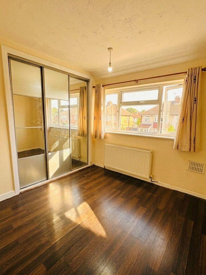 Apartment in Staines-upon-thames - View 4