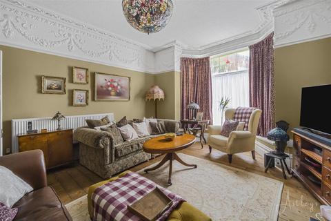 5 bedroom terraced house for sale, Cimla Road, Neath