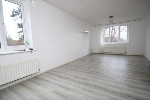 2 bedroom apartment to rent, Kestrel Court, South Croydon, CR2
