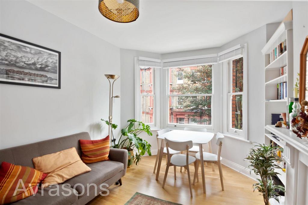 Apartment in London, Myatt's Fields, Oval - View 4