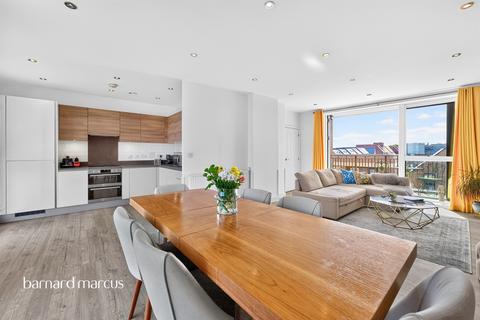 1 bedroom flat for sale, Henry Darlot Drive, London