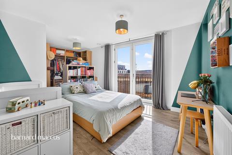 1 bedroom flat for sale, Henry Darlot Drive, London