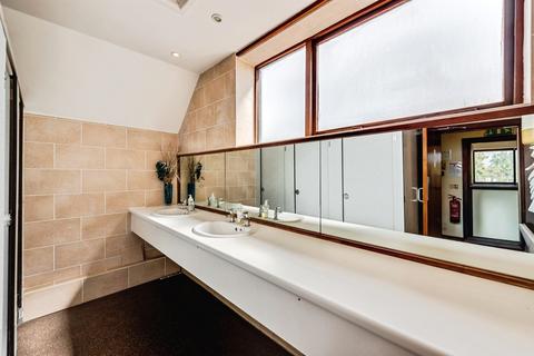 4 bedroom barn conversion for sale, Sugworth Lane, Radley, Abingdon
