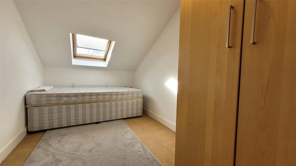 Apartment in Bristol - More