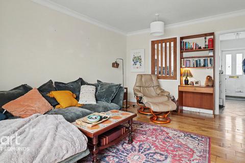 4 bedroom end of terrace house for sale, Skylark Close, Bury St Edmunds