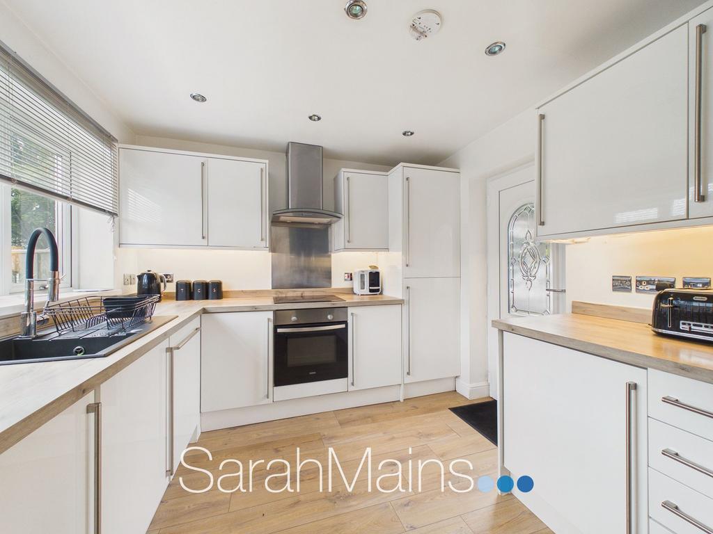 House in Newcastle Upon Tyne - View 3